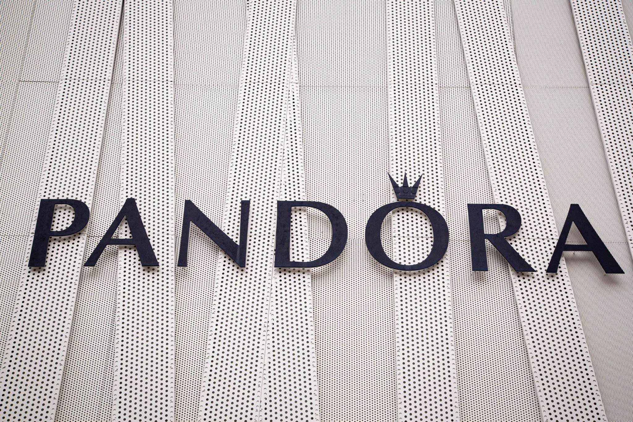 潘多拉丹麦总部拿出了一项全面的改革策略,计划通过品牌,设计,个性化