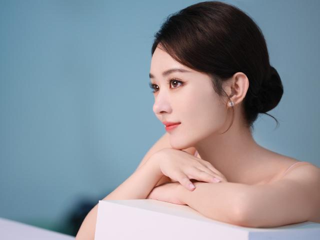 赵丽颖丸子头造型写真温柔端庄_新浪财经_新浪网