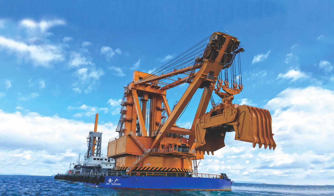 载誉而归 抓斗式挖泥船"金广"完成国产装备改造|装备改造_新浪财经