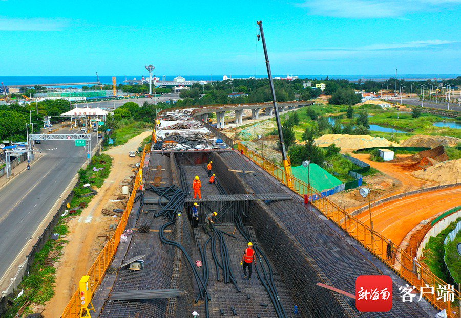 海口新海港和南港“二线口岸”集中查验场所附属专用通道项目为年底主体完工冲刺|海口市_新浪财经_新浪网