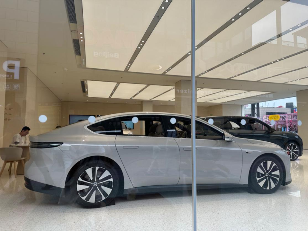 蔚来汽车华熙live店 连润 摄