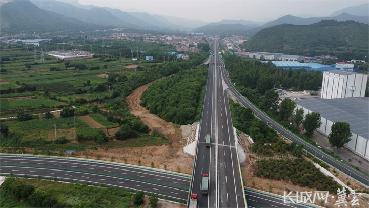 青兰高速涉县至冀晋界段改扩建工程全面建成通车.
