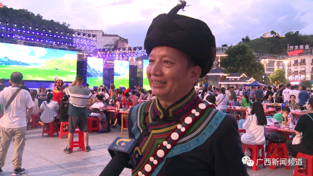 民族的就是最美的,隆林火把节上享"两宴"_新浪财经_新浪网