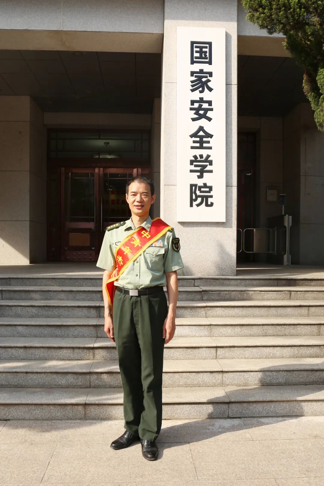 新华社通稿:与真理之光同行——记“最美新时代革命军人”刘光明|刘光明_新浪财经_新浪网