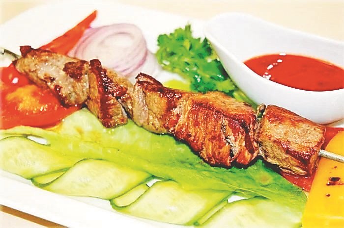 绥芬河 舌尖美食俄罗斯大肉串