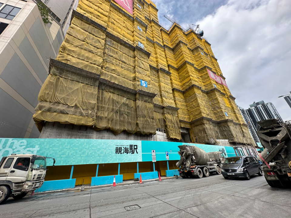 （正在建设中的亲海駅II项目，现场正在作业）&nbsp;