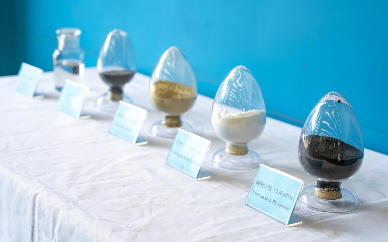磷酸铁锂正极材料.