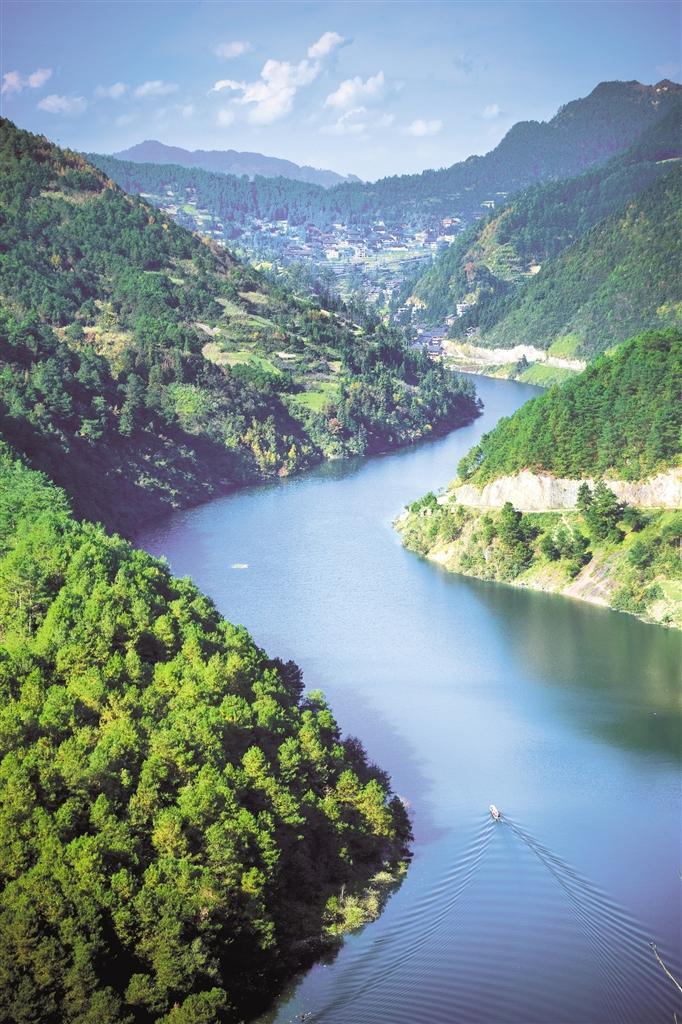 台江县水库风光. 曾皎飞 摄