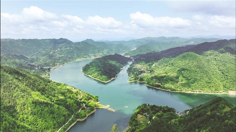 (天柱县融媒体中心供图)