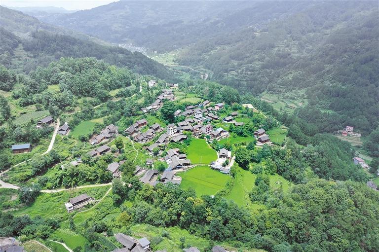 中国传统村落——黄平县重安镇望坝村风貌. 陈孝新 摄