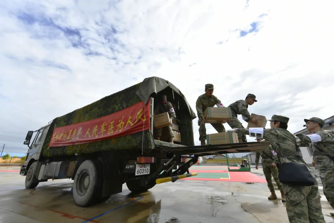 暖心!解放军2支医疗队驰援吉林抗洪一线!|医院_新浪财经_新浪网