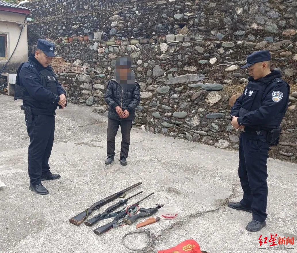 民警查获的涉案枪支