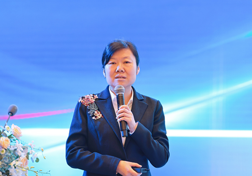 茅台集团迎来首位女性总经理王莉:技术出身,到茅台已29年 被评"既是