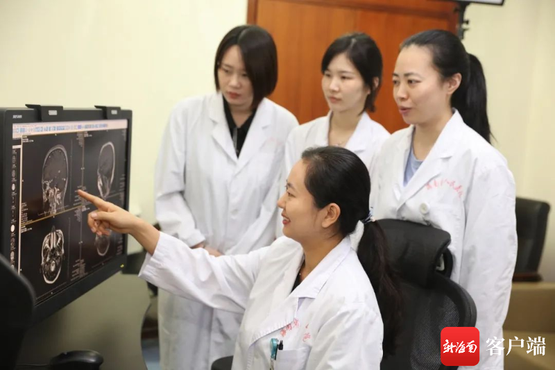 2023年"最美医生"陈峰:从黑白影像中探寻"希望之光"|陈峰_新浪财经