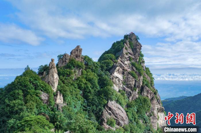 陕西秦岭雨后现云海景观 群山时隐时现|陕西省_新浪财经_新浪网