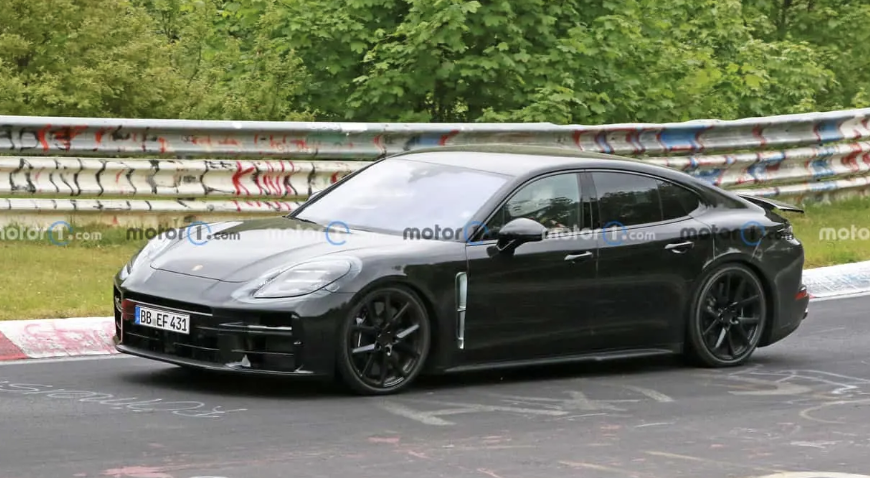 全新保时捷帕拉梅拉跑车曝光：搭载传统 V6、V8 动力，总输出功率可达 650 马力