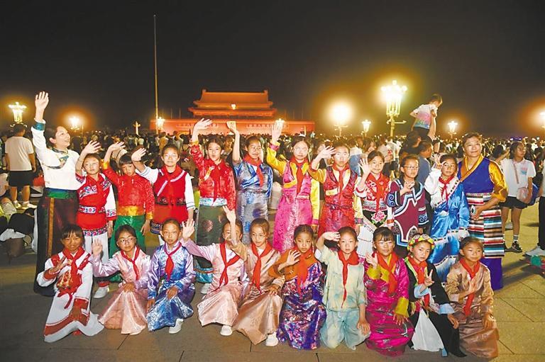 丁青县"春蕾女童"赴京参加研学活动|北京市_新浪财经_新浪网