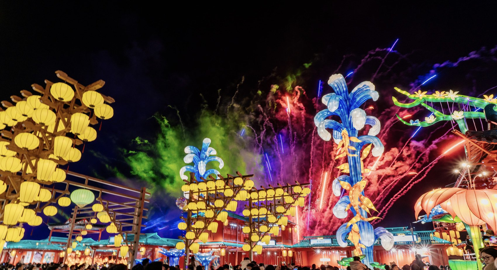 "花月夜"点亮通江,夜游带火半座城|2023天府旅游名县巡礼_新浪财经