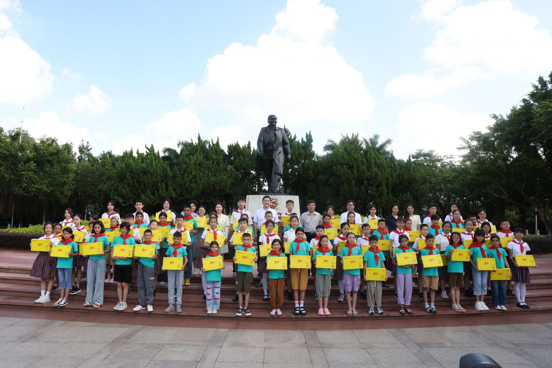 从帕米尔高原到南海之滨 深塔中小学生"手拉手"夏令营活动启动|深圳市