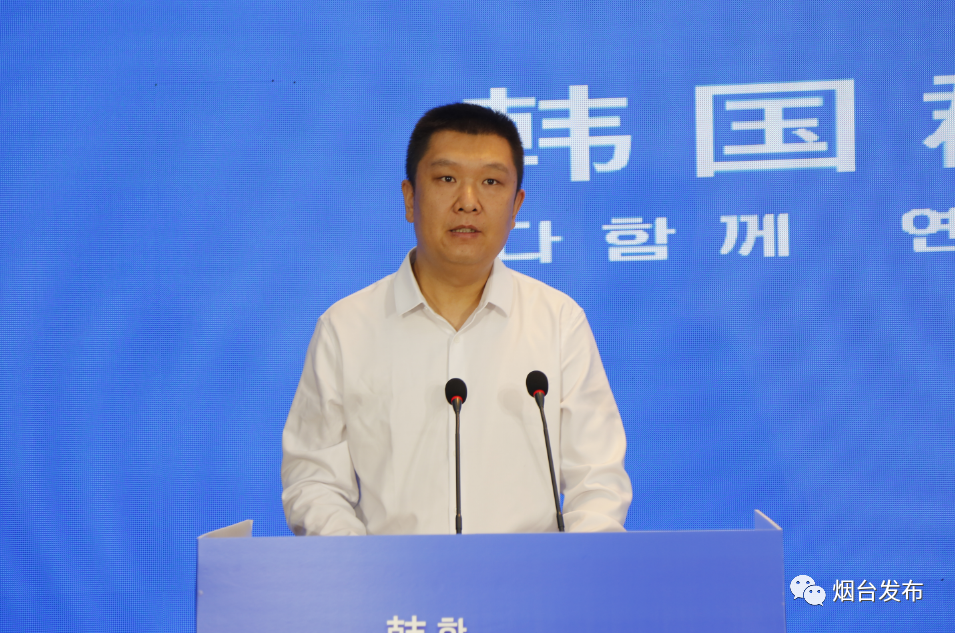 山东广播电视报社副总编辑王树伟介绍活动安排