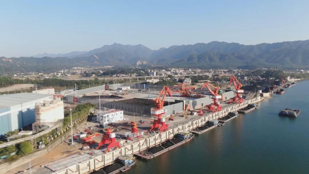 韶关港乌石综合交通枢纽.