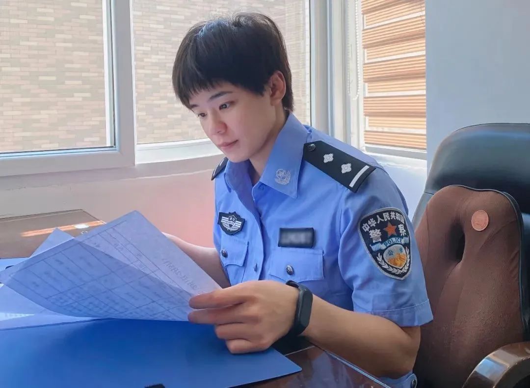 为女特警方凯璇点赞