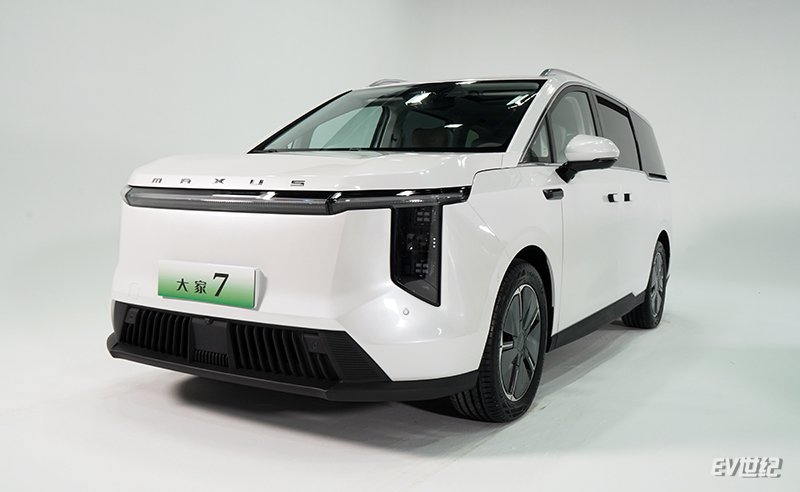 你的第二个家 棚拍上汽大通MAXUS大家7