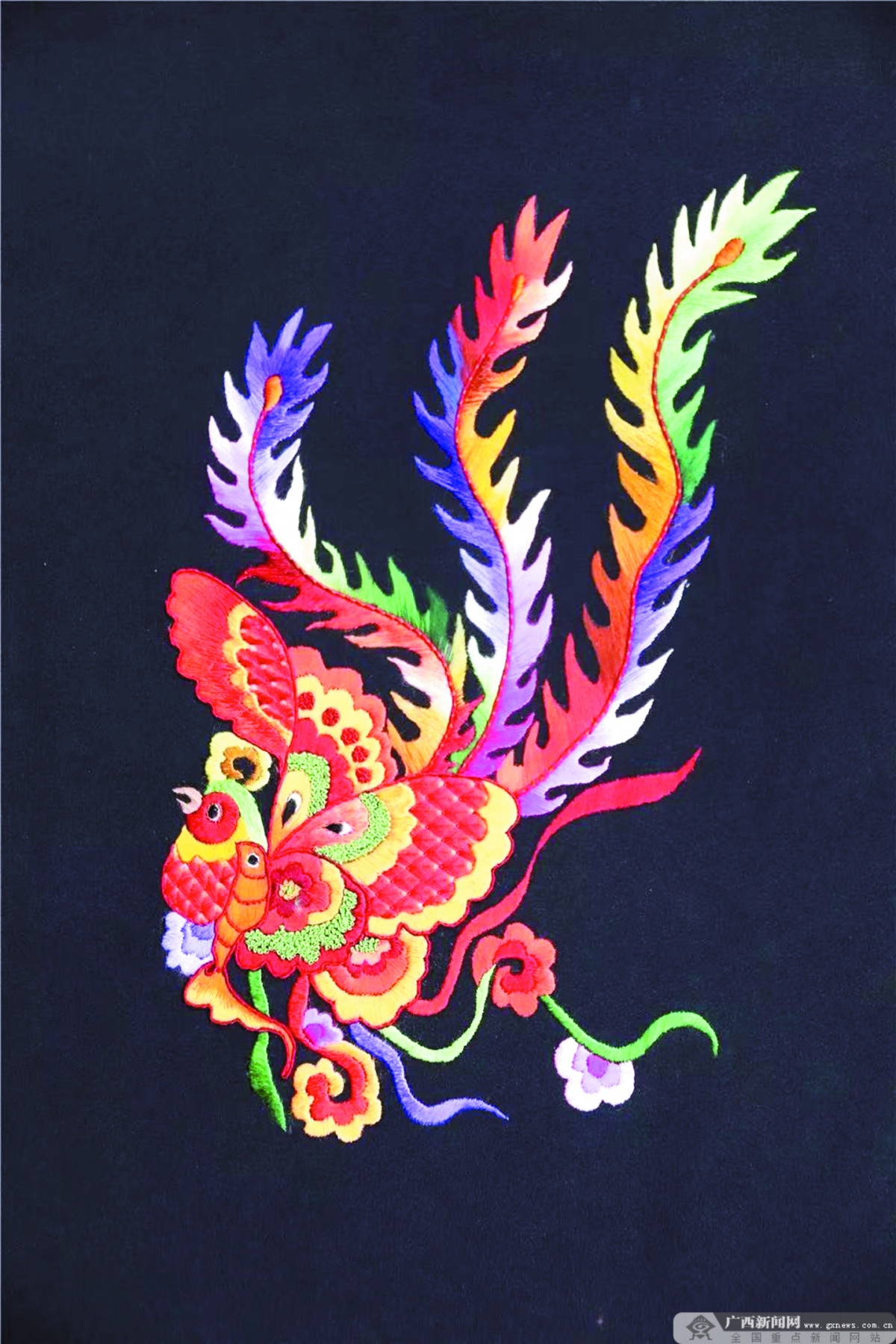 受访者供图q:隆林苗族刺绣的传承有遇到什么挑战吗?