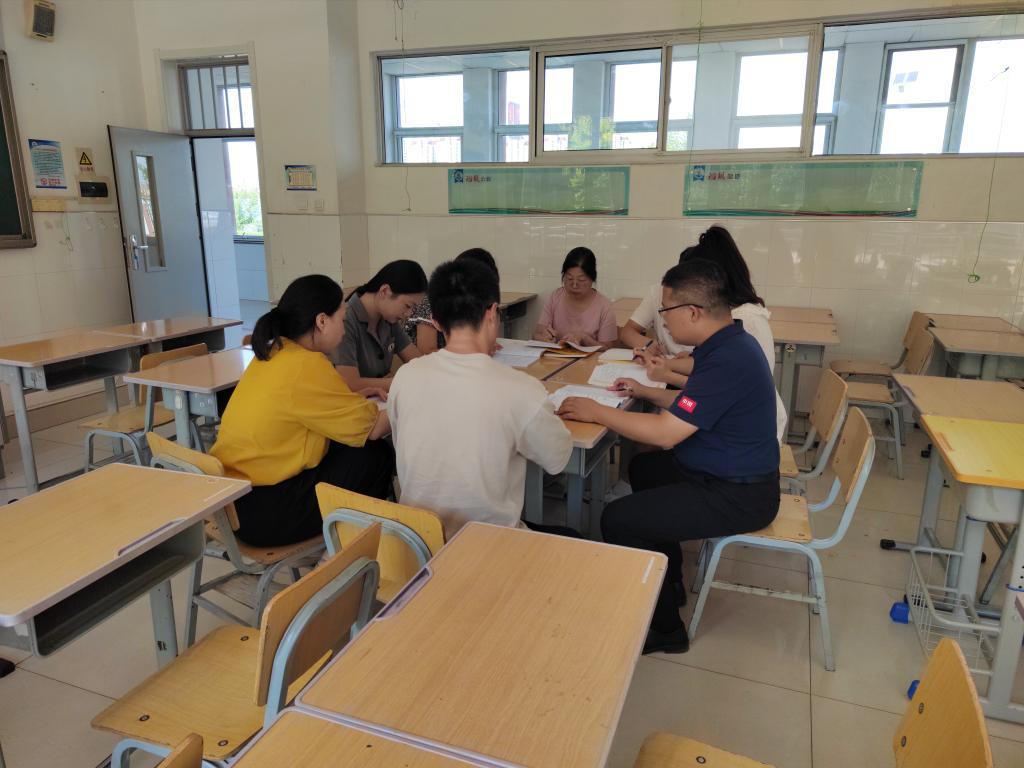 天津市静海区大邱庄中学正在进行开学准备.(大邱庄中学供图)
