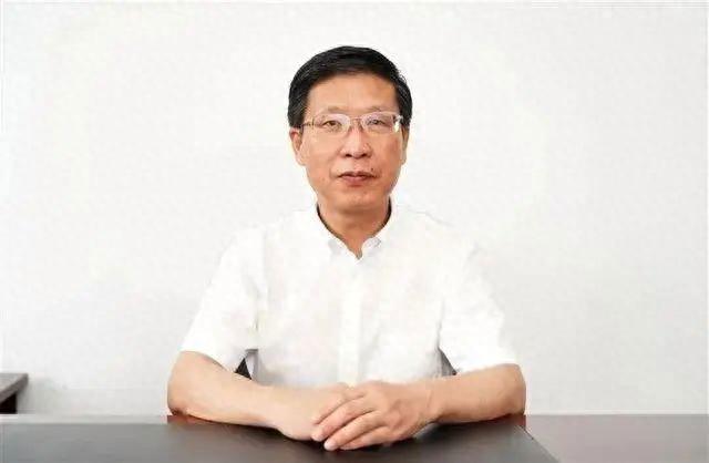 歙县副县长,常务副县长,县委副书记,黄山市财政局副局长,市国有资产