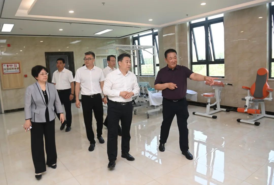 9月4日,市委书记杨猛到内丘县乐水康养基地调研.