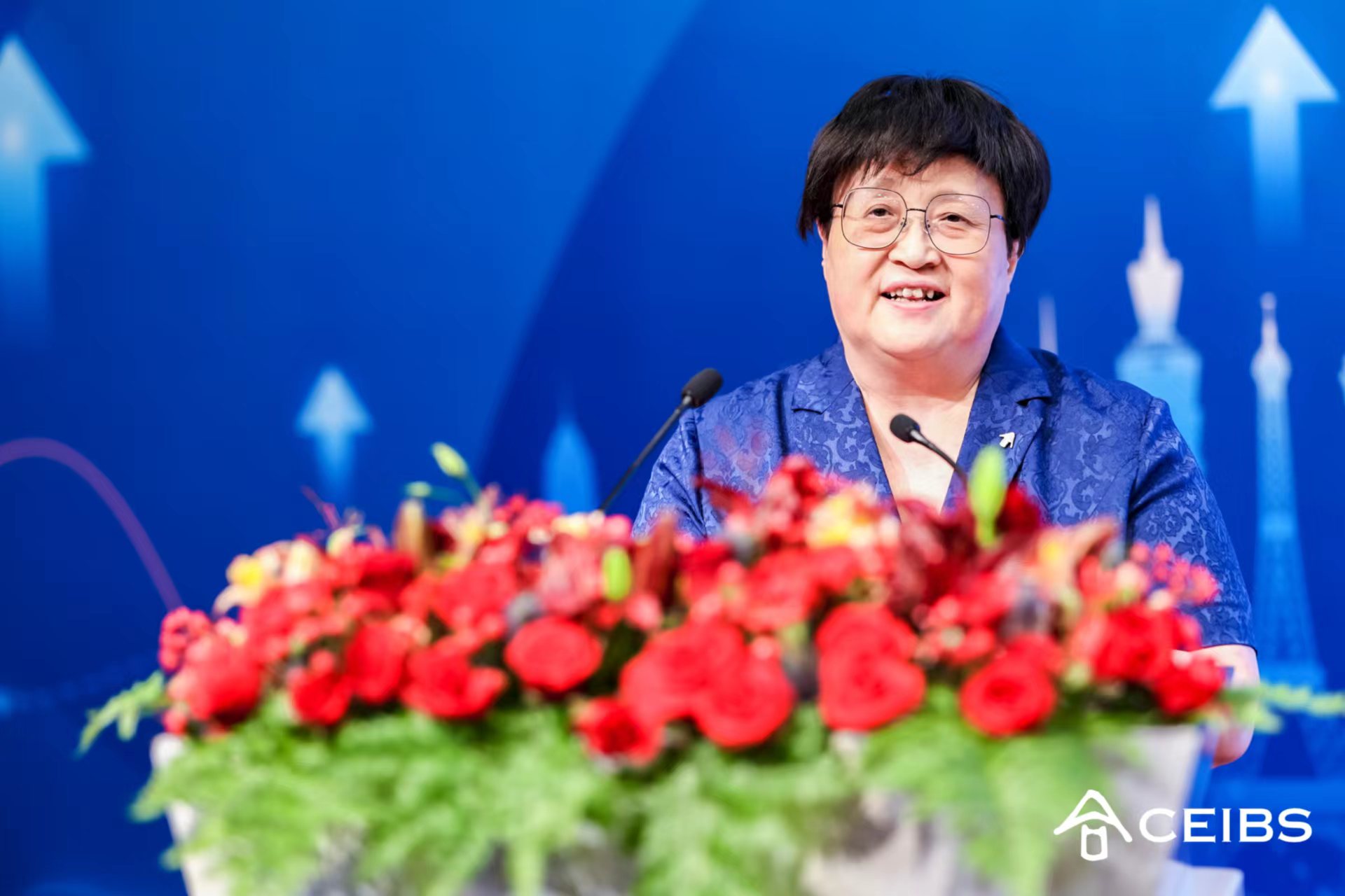 中欧国际工商学院院长汪泓发表致辞演讲