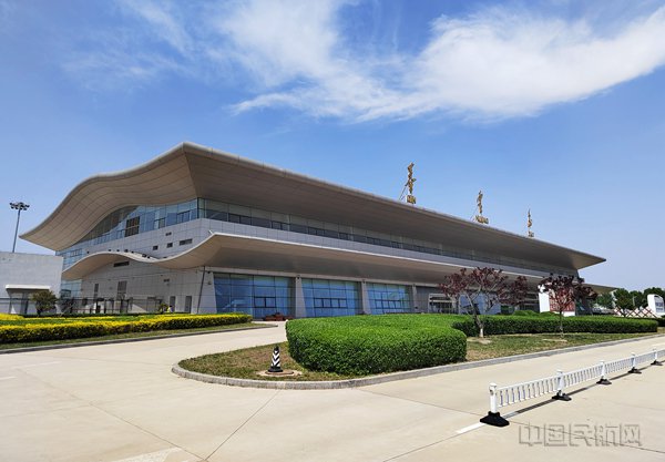 (本文图片均由河北机场集团提供)