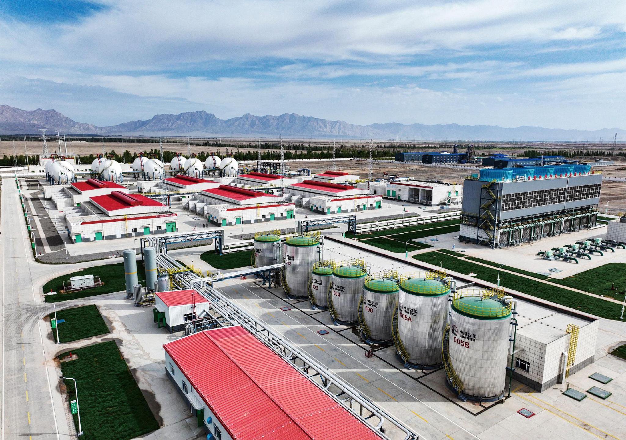 新能源汽车使用燃料电池吗