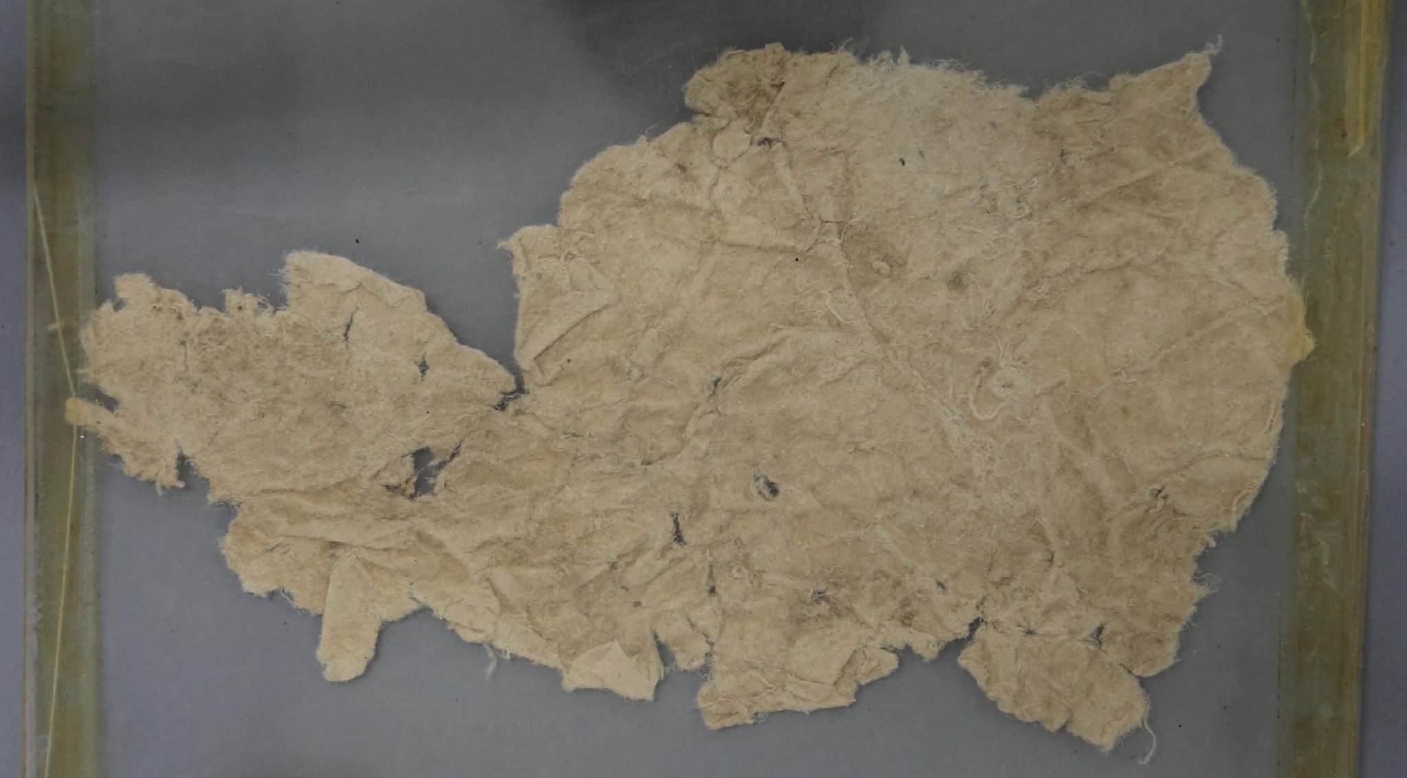 证明西汉时人们已经懂得造纸的基本方法也是目前已知最早的纸张是迄