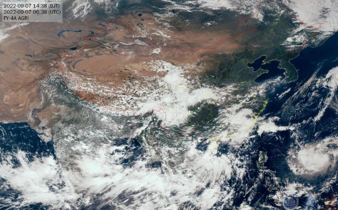 气象卫星风云4号a星记录的我国卫星云图.