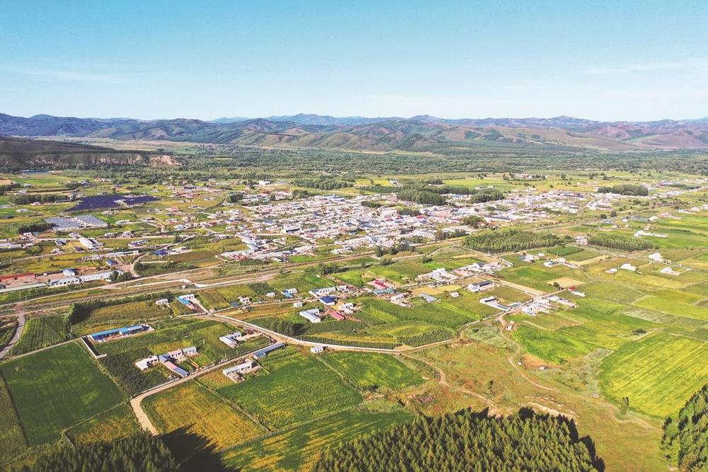 这是9月2日拍摄的阿尔山市西口村,该村获评"全国乡村旅游重点村"(无人