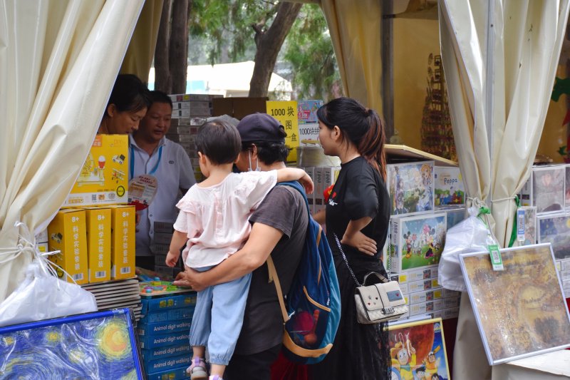 地坛书市,好久不见|我与地坛_新浪财经_新浪网