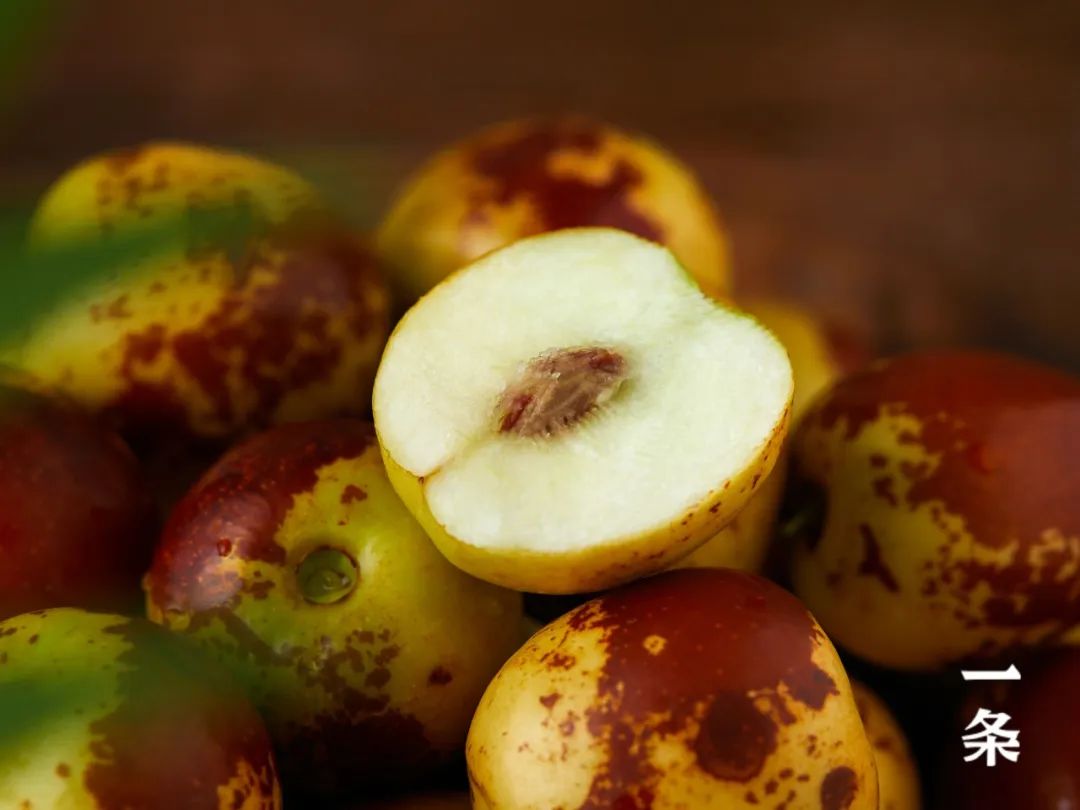 大荔羊奶冰枣,颗颗爆甜,细嫩无渣,一口一个嘎嘣脆!