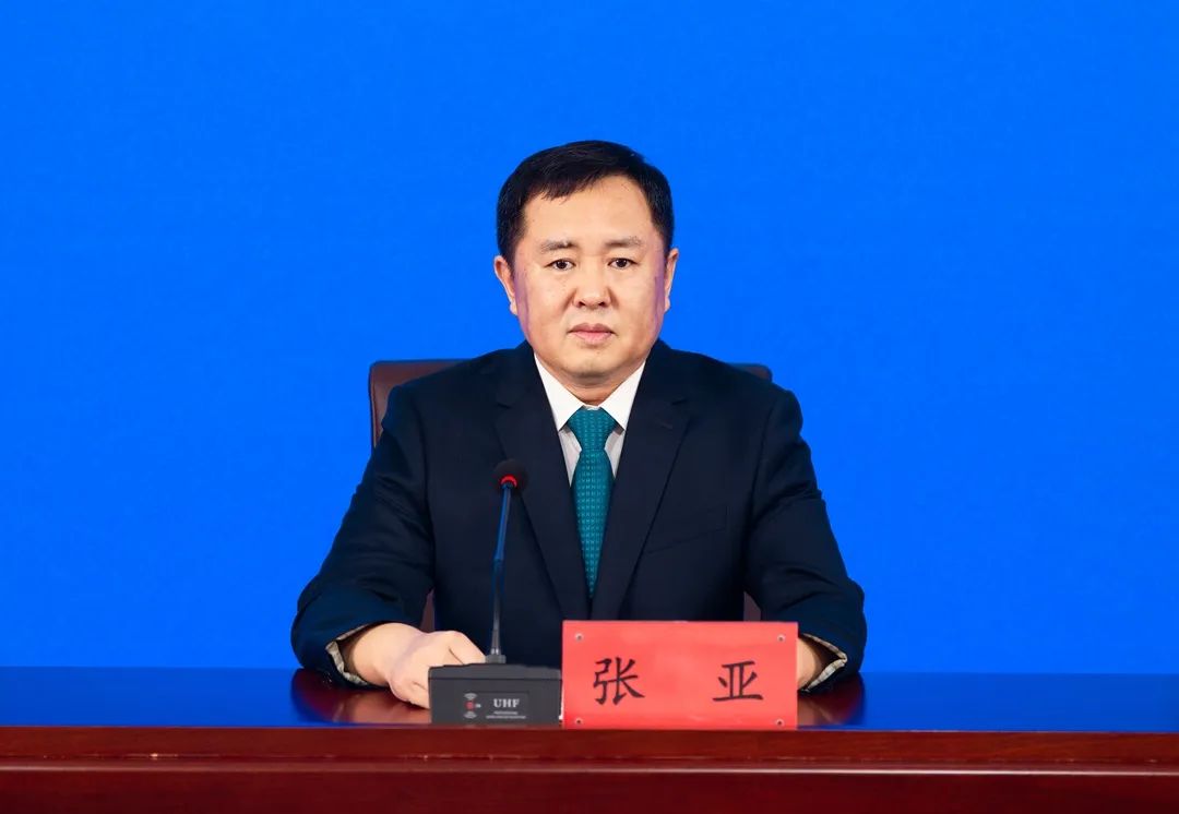新闻发布会,本场是第六场,聊城市住房和城乡建设局党组书记,局长张亚
