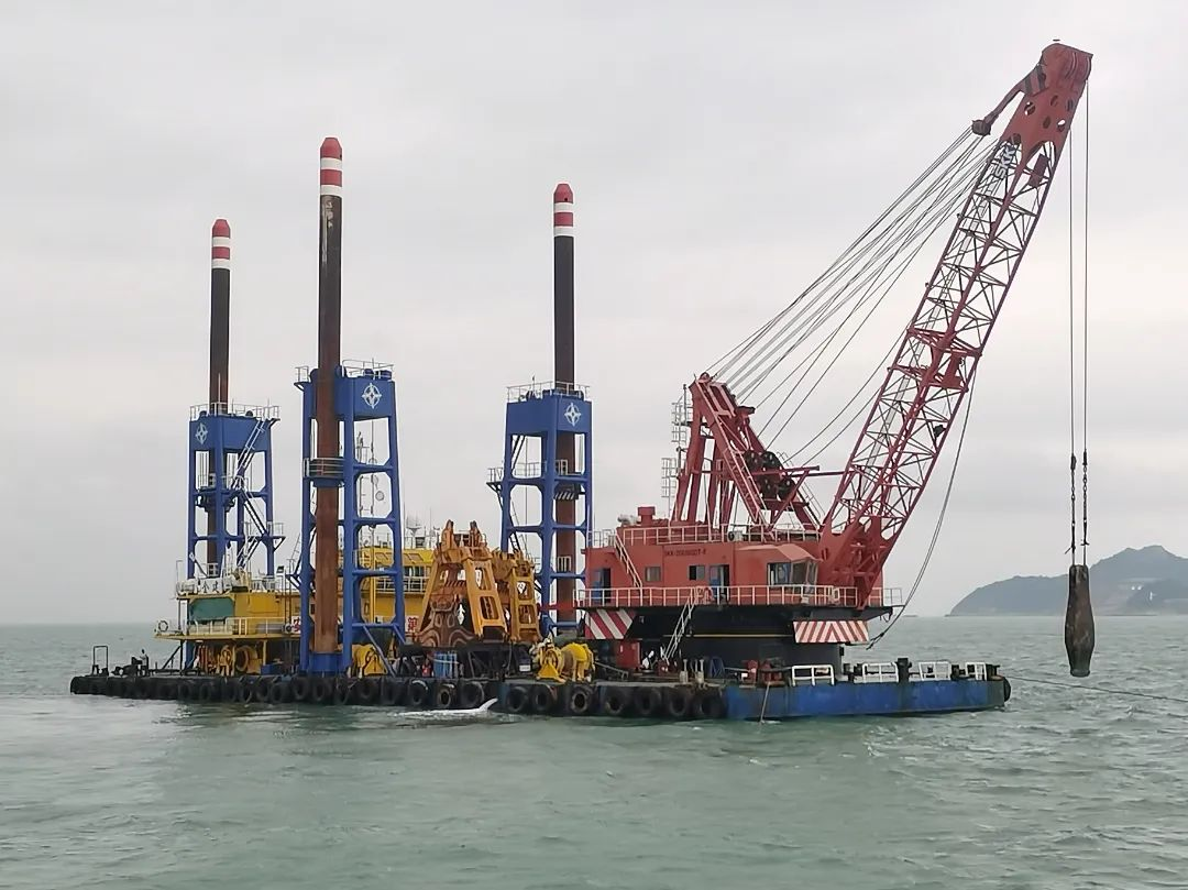 "啃"下海底"硬岩" 桂山锚地扩建现场施工完毕