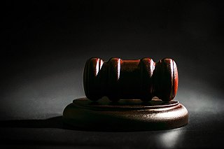 诉讼模式如何影响审判结果？...