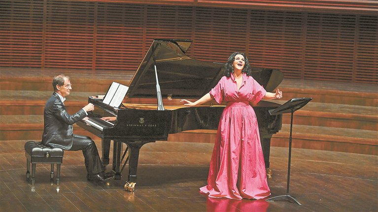 世界著名女高音歌唱家安吉拉·乔治乌独唱音乐会.