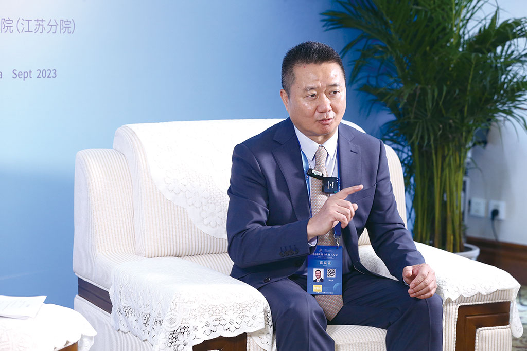 无限极(中国)有限公司(以下简称"无限极")行政总裁黄健龙应邀出席本次