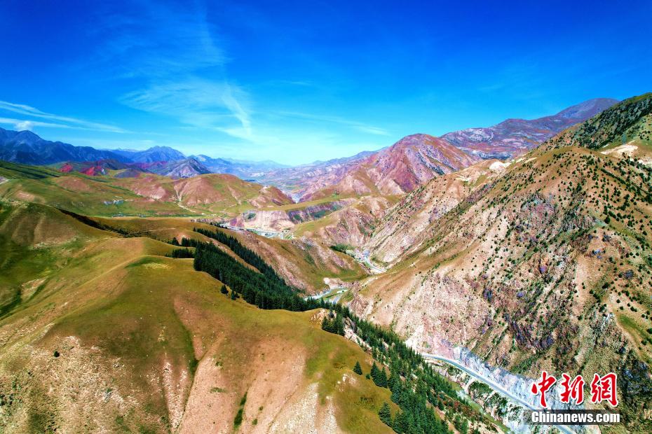 航拍青海祁连黑河大峡谷