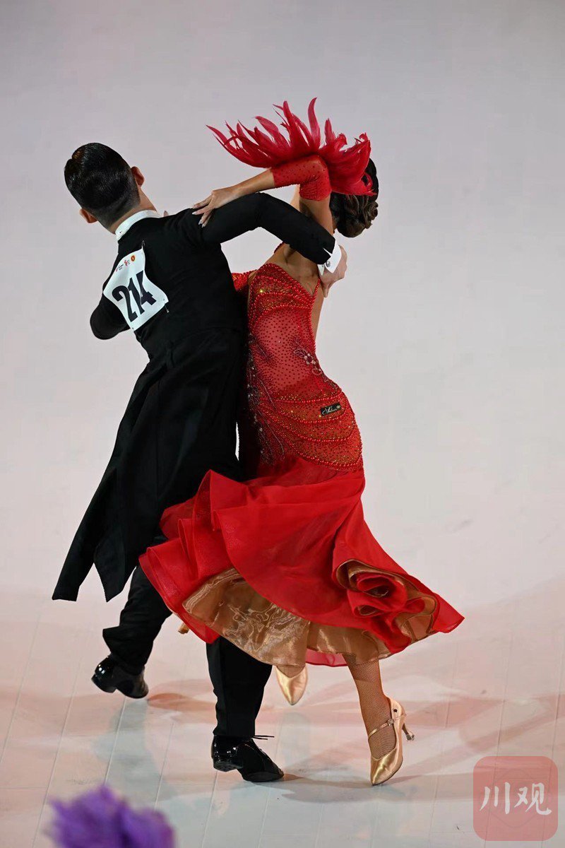 世界体育舞蹈节闭幕 阎棒棒/杜玉君再夺冠|拉丁舞_新浪财经_新浪网