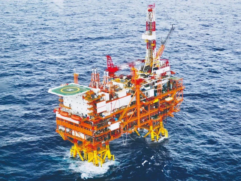 中国海油恩平15-1海上石油生产平台.视觉中国