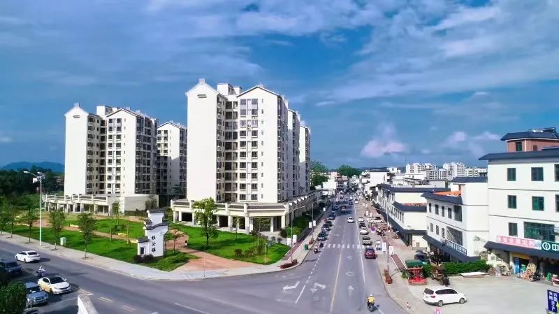 桂头镇旧貌换新颜.