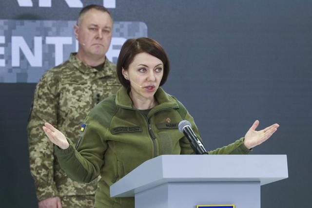 （此次被解职的安娜·马利亚尔 图源：乌克兰国防部）