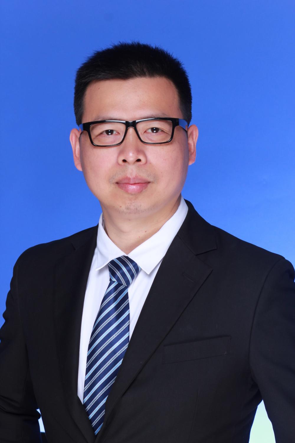 (国家社科基金重大项目首席专家,上海财经大学讲席教授汪伟,采访对象